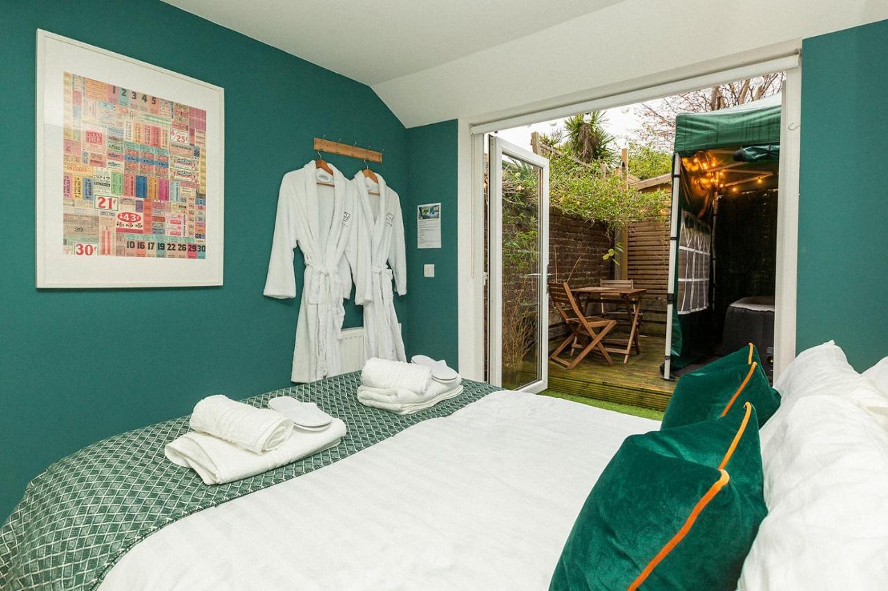 Stylish & Cosy Margate Escape With Hot Tub And Log Burner Dogs Welcome المظهر الخارجي الصورة