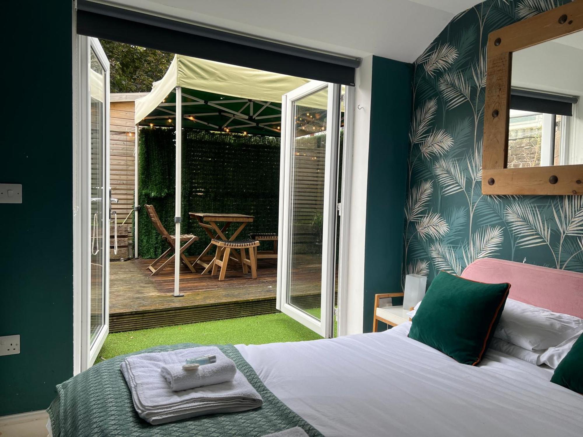 Stylish & Cosy Margate Escape With Hot Tub And Log Burner Dogs Welcome المظهر الخارجي الصورة