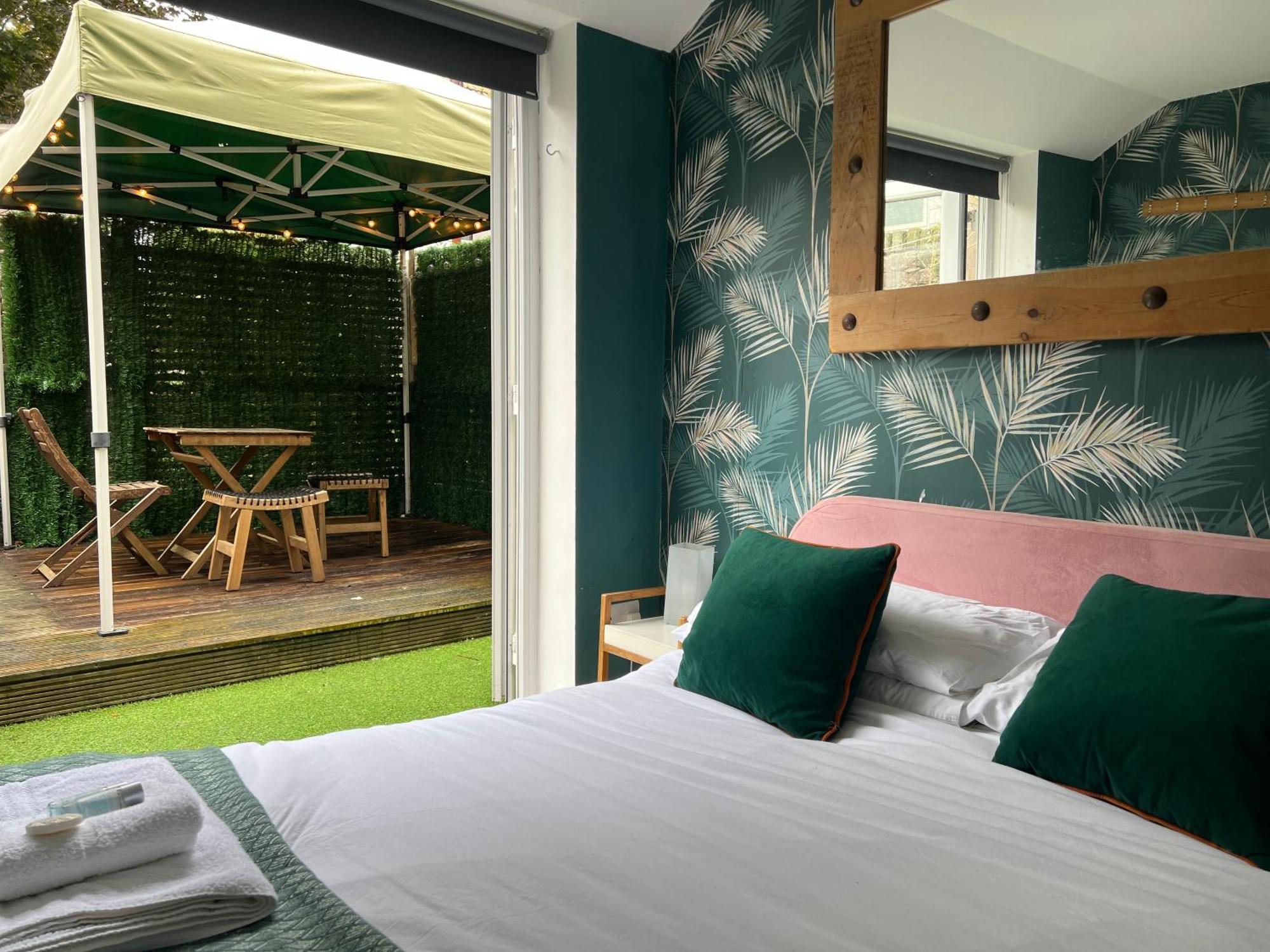 Stylish & Cosy Margate Escape With Hot Tub And Log Burner Dogs Welcome المظهر الخارجي الصورة