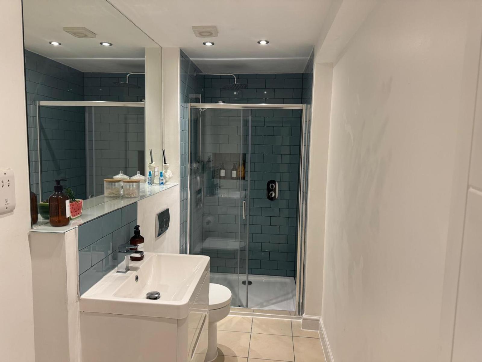 Stylish & Cosy Margate Escape With Hot Tub And Log Burner Dogs Welcome المظهر الخارجي الصورة