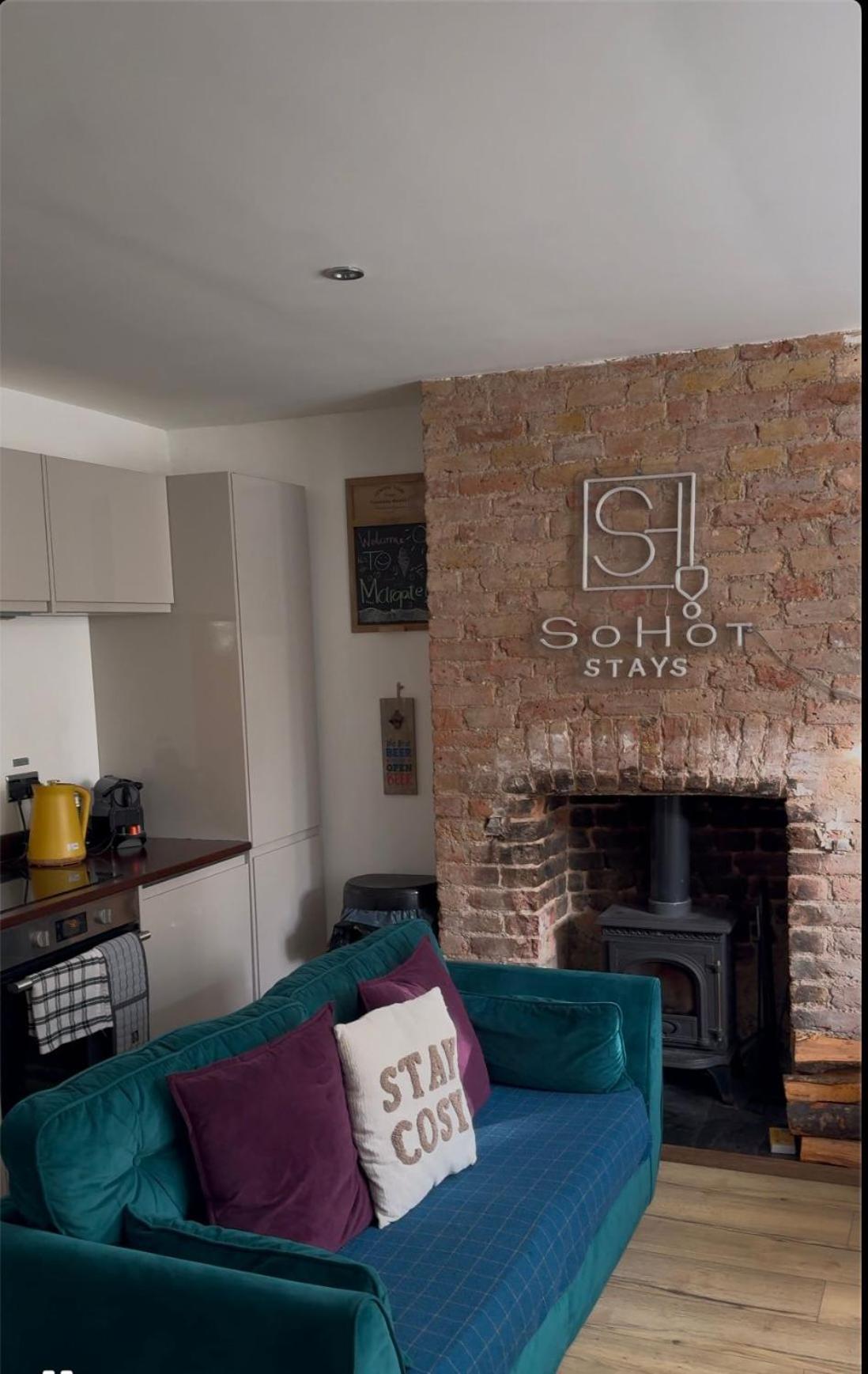 Stylish & Cosy Margate Escape With Hot Tub And Log Burner Dogs Welcome المظهر الخارجي الصورة